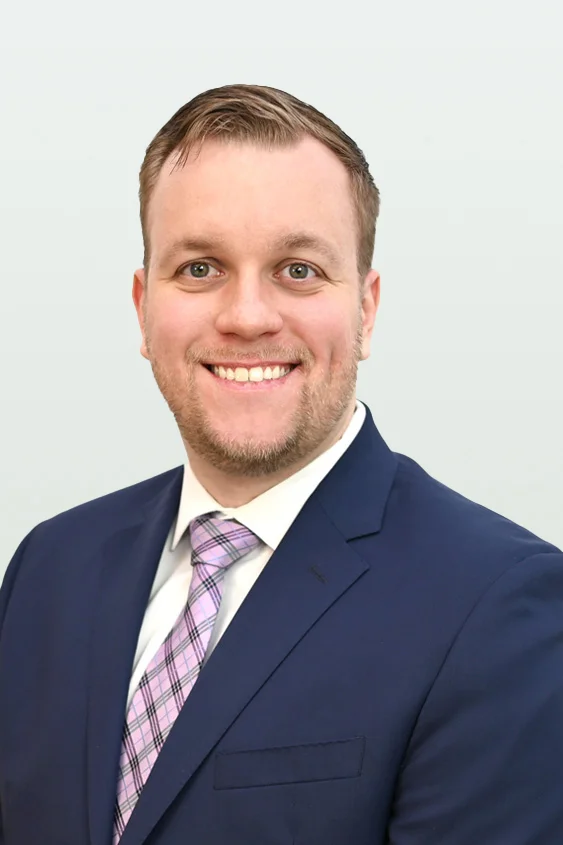Andrew Mysyshyn : Senior Associate, Private Capital Markets