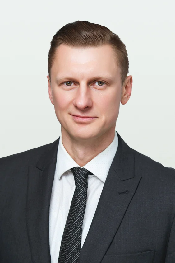 Jakub_O_New-Back-02 senior leadership team