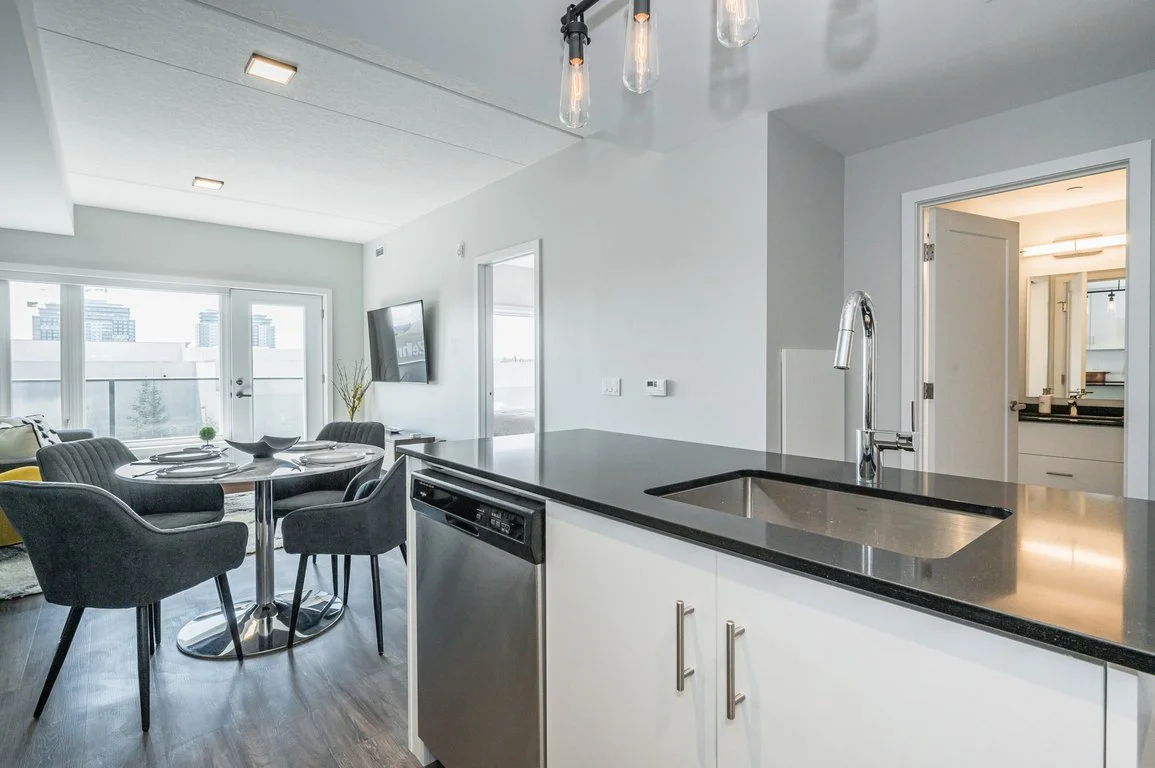 Kitchen URBN Lofts, Guelph, ON Kitchen